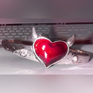 Metal Heart Bracelet w/horns